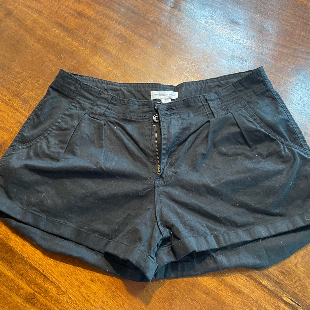 Women’s Black Low-Rise Shorts